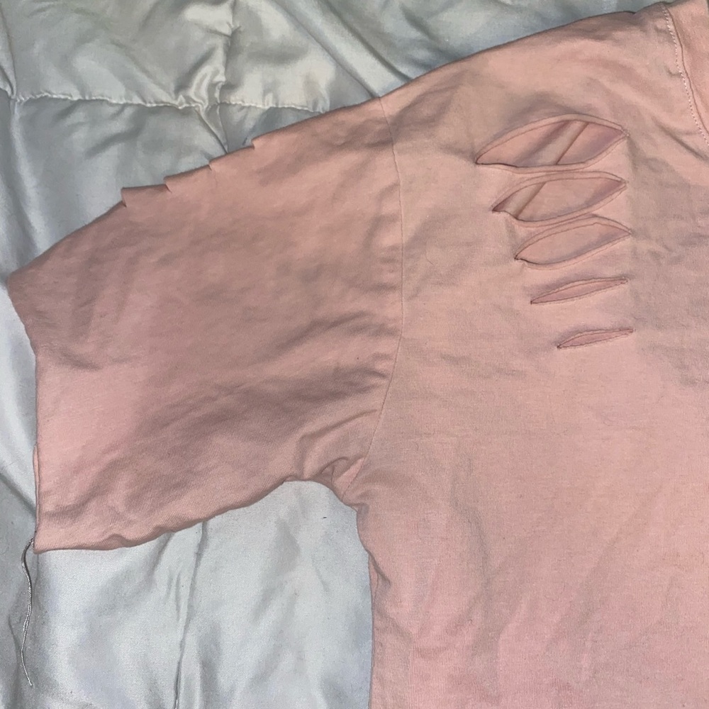 RIPPED ROCKSTAR TEE - Picture 3 of 3